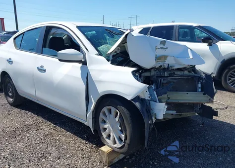 2015 Nissan Versa 1.6 Sv из США, поврежденный, VIN 3N1CN7AP4FL811558